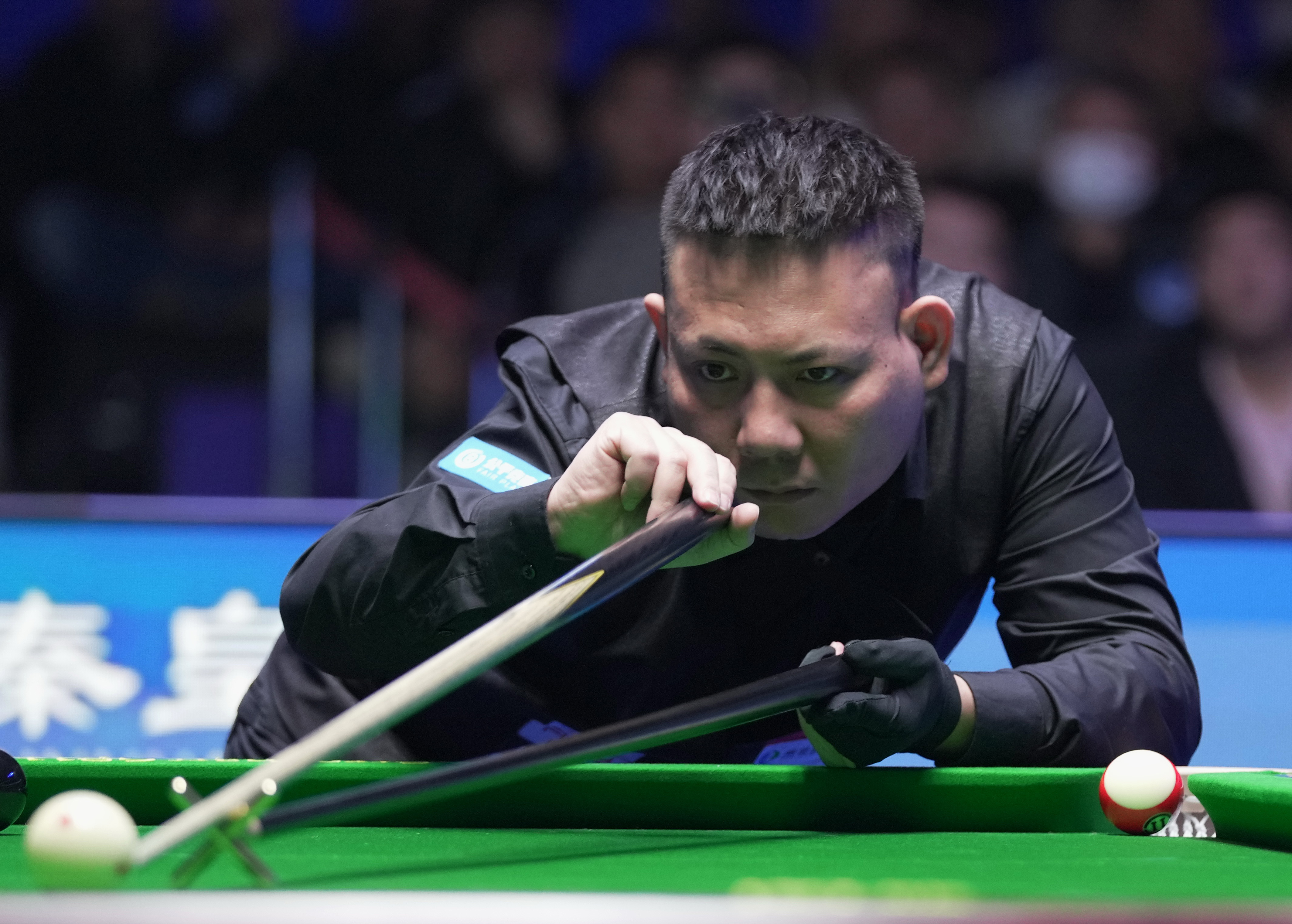 从而以不同 从而以不同